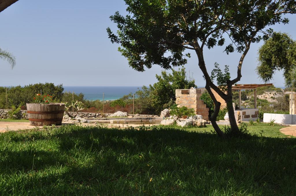 Contrada Borgin Bed & Breakfast Marina Di Pescoluse Luaran gambar